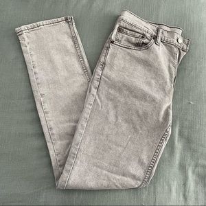 Light Grey Levi Jeans